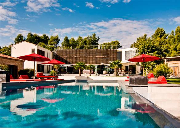 Fotografía de un apartamento de vacaciones con piscina en Aix-en-Provence