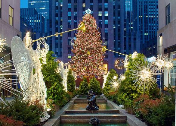 Imagen del enorme árbol de Navidad en el Centro Rockefeller, Manhattan