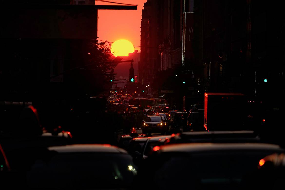 Los atardeceres paralelos a las calles de Nueva York son un gran acontecimiento bianual llamado Manhattanhenge. Foto: Diana Robinson