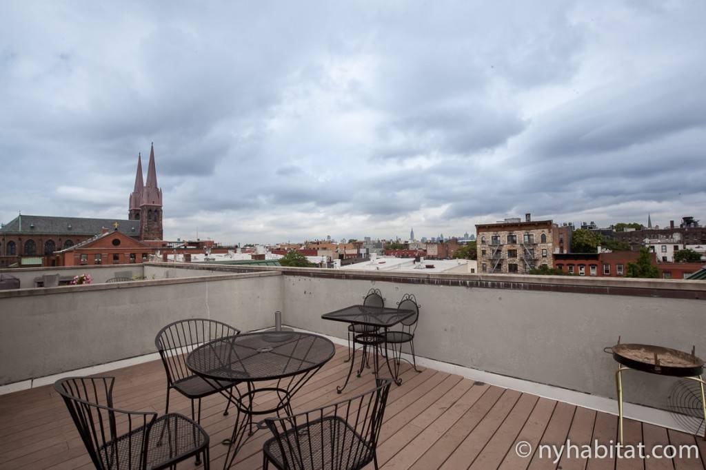 Imagen de la terraza de la azotea del apartamento compartido de New York Habitat (NYC-16516)